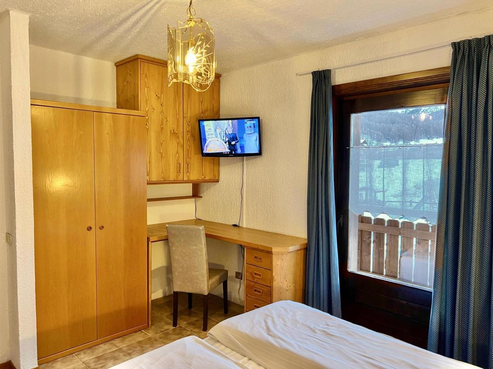 Adele Apartment *